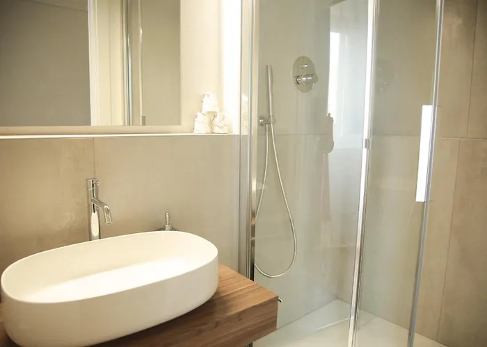 Albergo Garisenda Con Terrazza Panoramica Sulle Due Torri Bologna